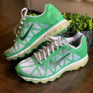 Nike Air Max Women’s Sneakers